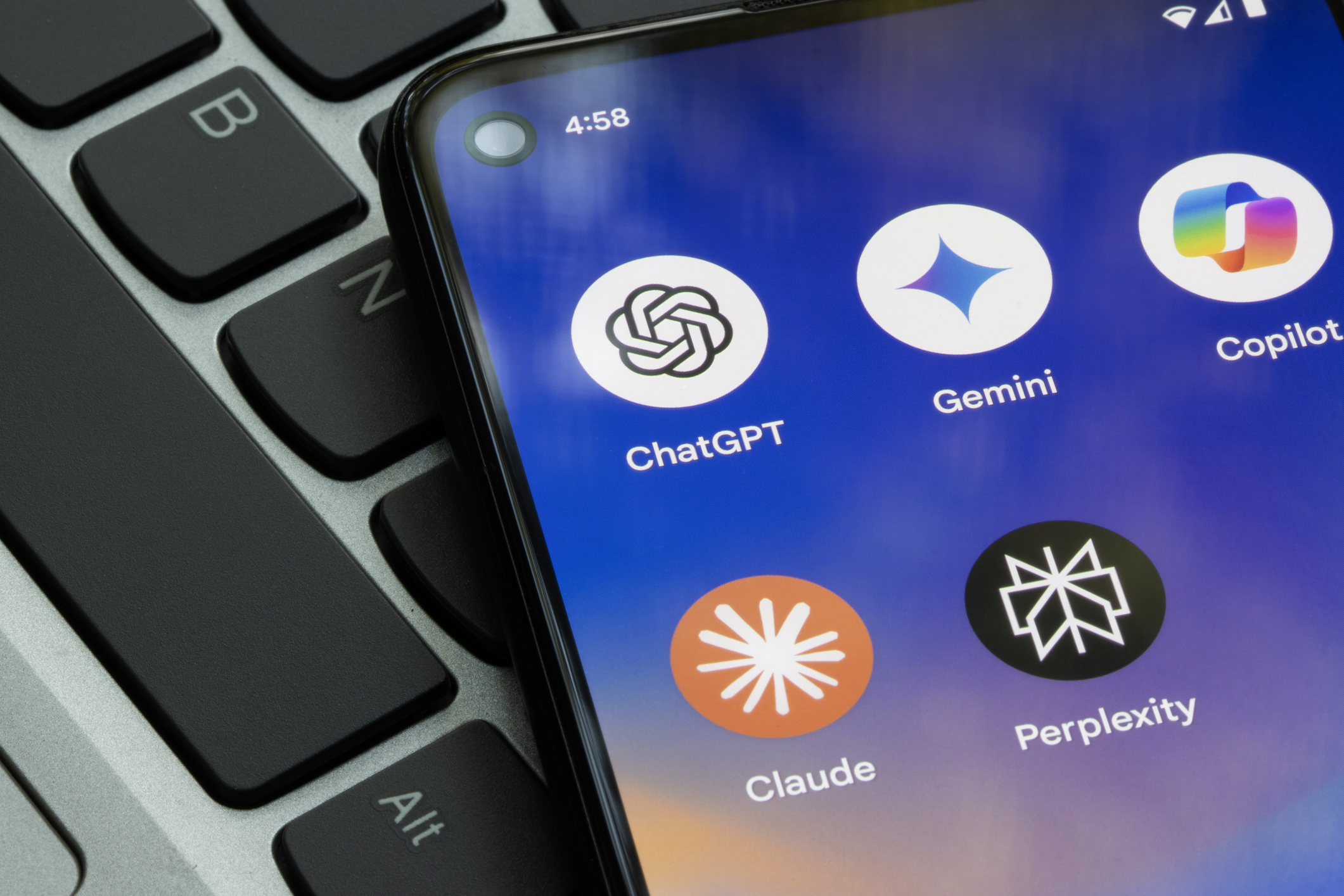 چگونه ابزارهای هوش مصنوعی خود را از ChatGPT گرفته تا Gemini و Claude سفارشی کنید