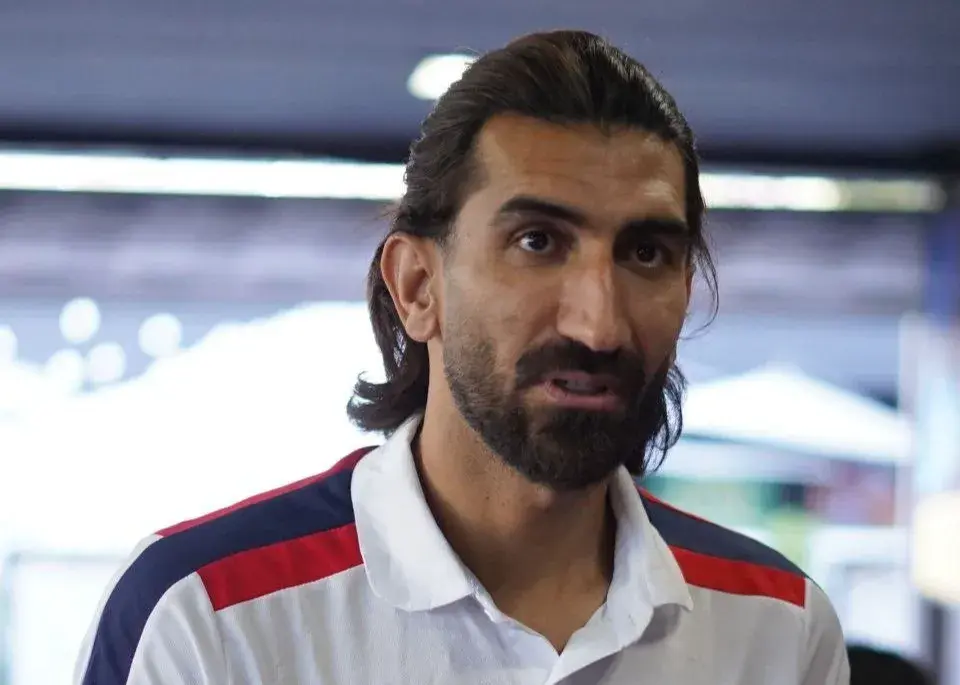 همچنان سرحال وباروحیه:/ قهقهه بیرانوند بعد از ثبت آن رکورد تلخ! (عکس)