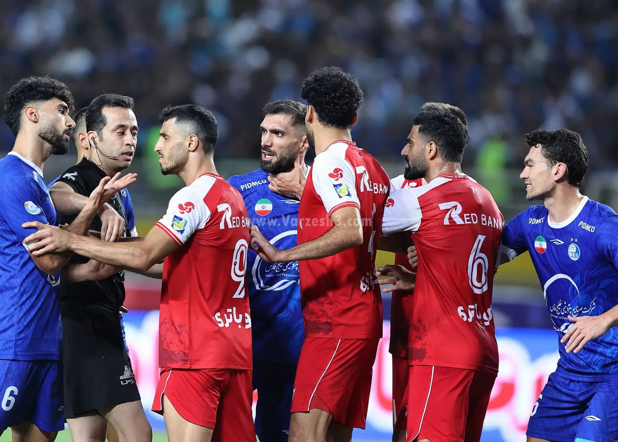 شاکیان ردیف شدند؛/ واکنش تند پرسپولیس و سپاهان به اهدای جام به استقلال!