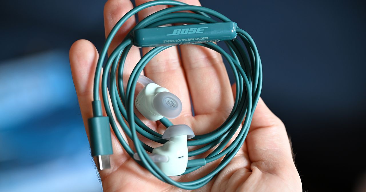 Bose پس از بیش از یک دهه، هدفون های سیمی جدیدی را عرضه می کند
