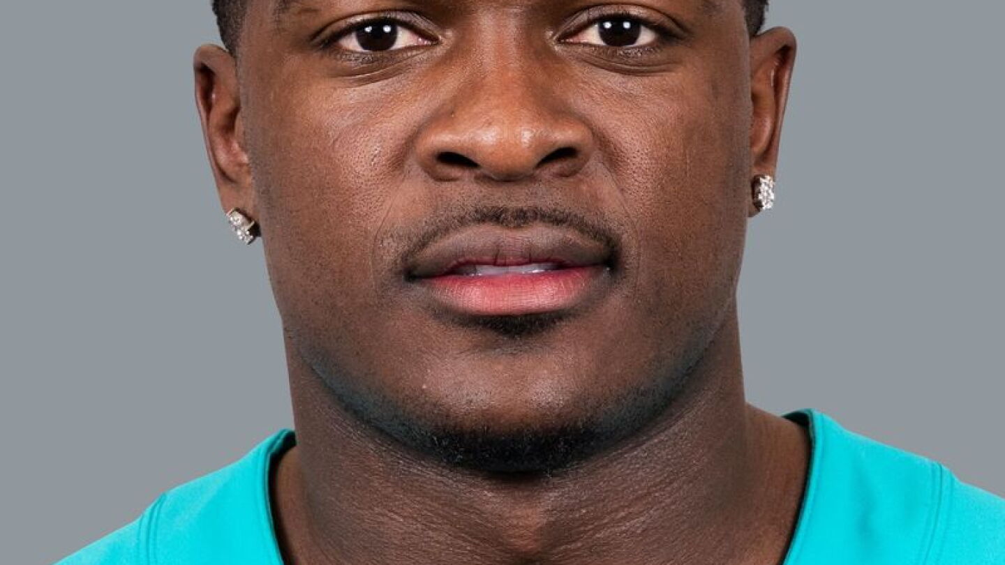 De'Von Achane در باخت به Chiefs دچار پارگی ACL شد