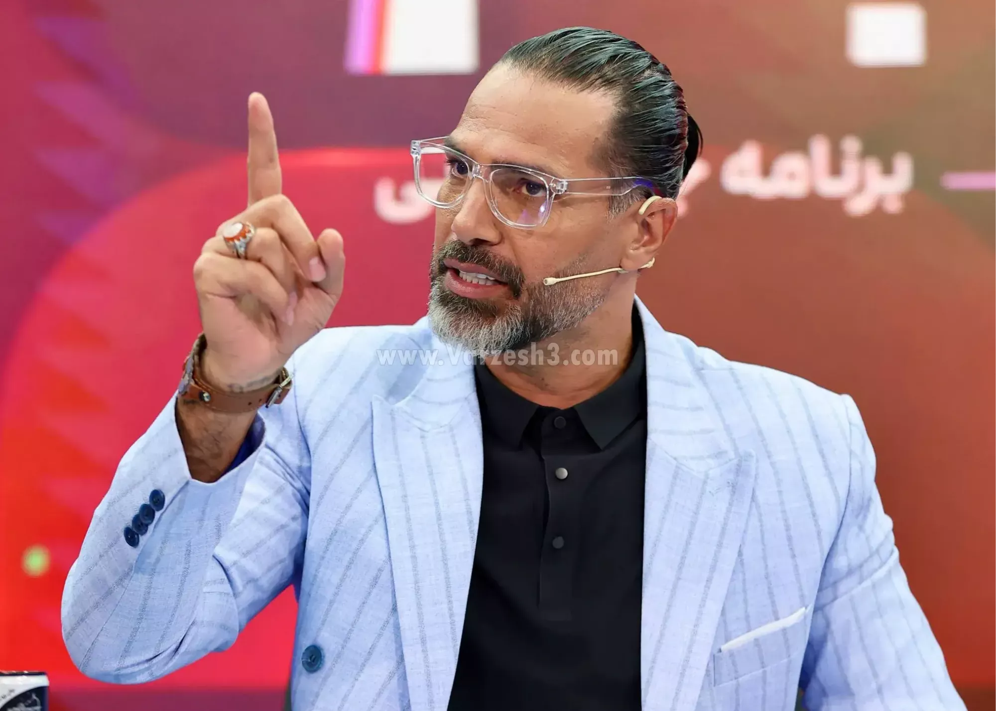 آن برنامه سیرک بود/ امیرحسین: میثاقی دقت کن!