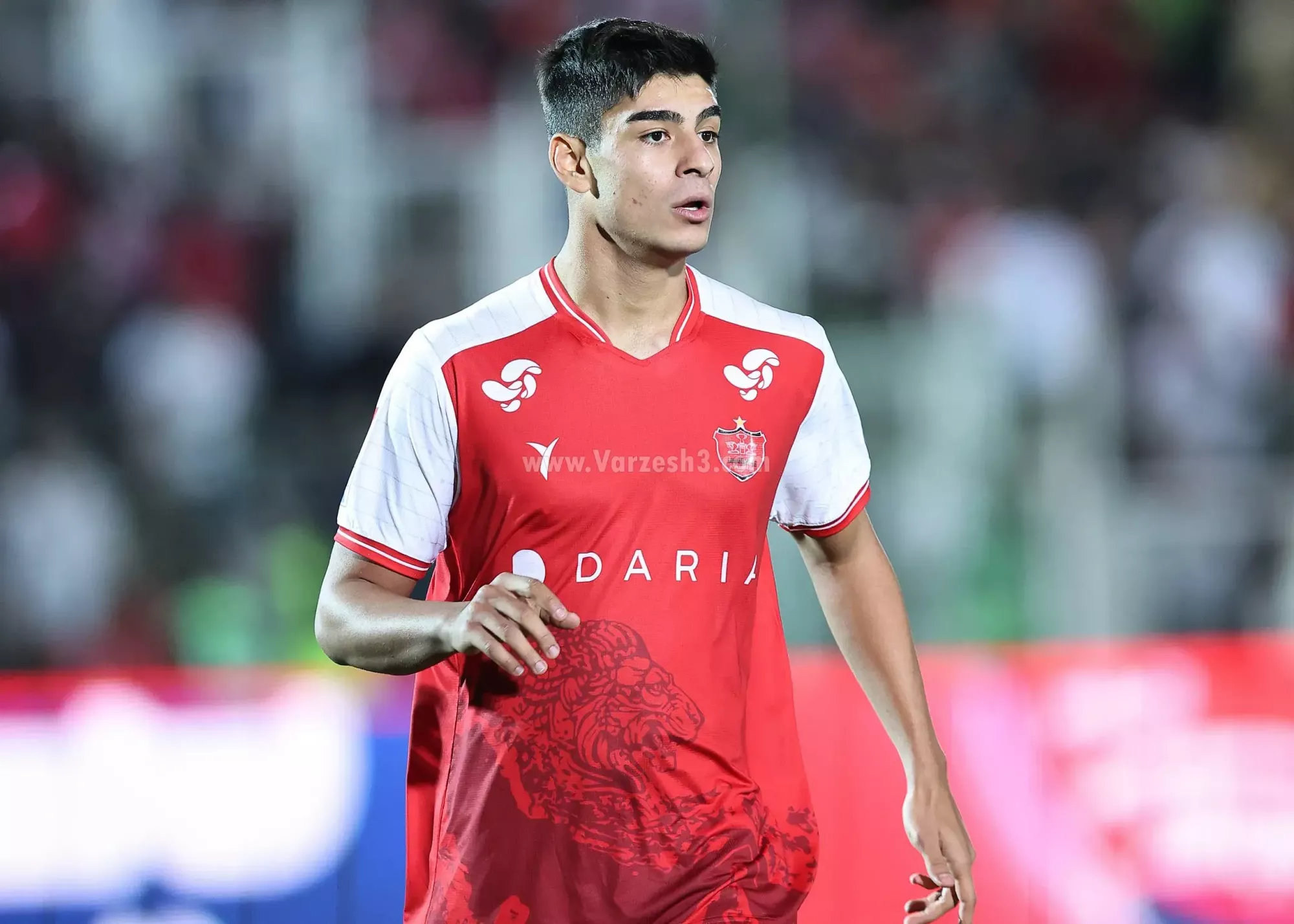 خرسندی و جزئیاتی در مورد پویا اسمی؛/ ستارگان نسل بعد پرسپولیس: در دانشگاه و مطب روانشناس!